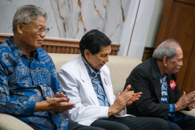 FK Pertama di Kediri Raya! IIK Bhakta Resmi Terima SK Fakultas Kedokteran dari LLDIKTI Wilayah VII Jawa Timur